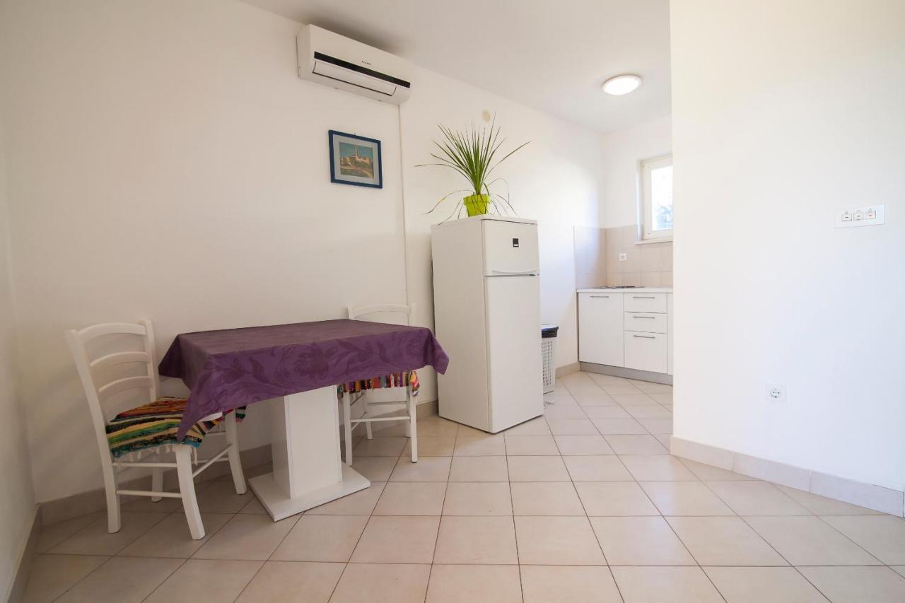 Apartments Radić Bol Zewnętrze zdjęcie