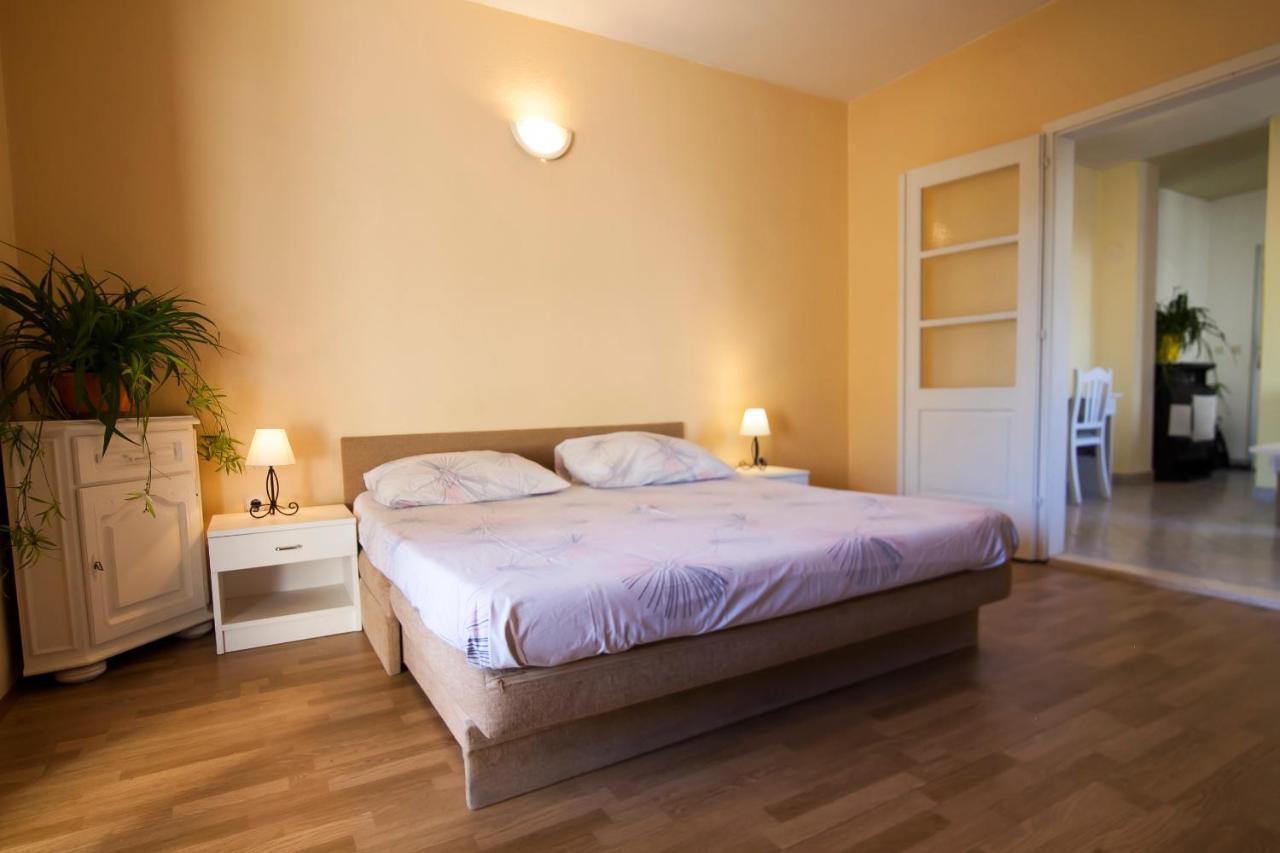 Apartments Radić Bol Zewnętrze zdjęcie