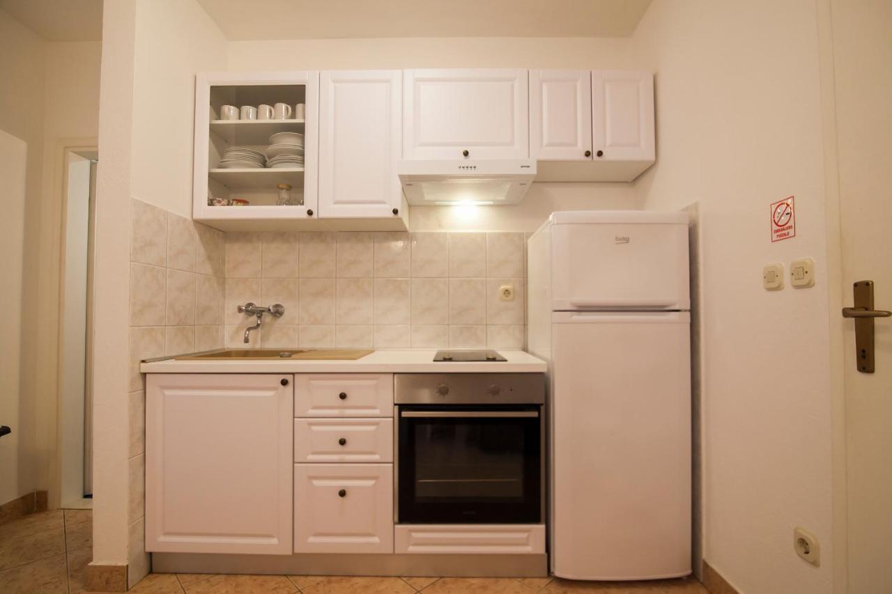 Apartments Radić Bol Zewnętrze zdjęcie