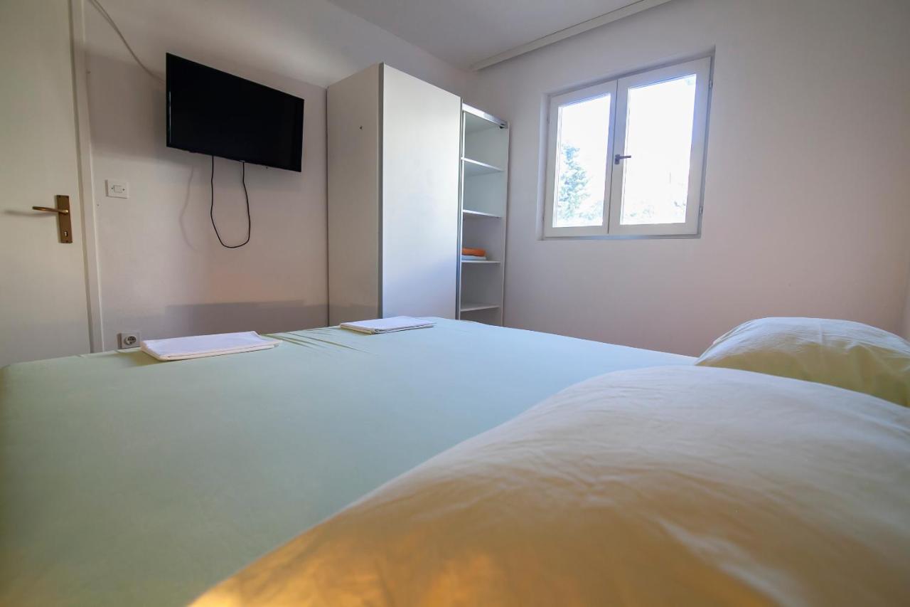 Apartments Radić Bol Zewnętrze zdjęcie