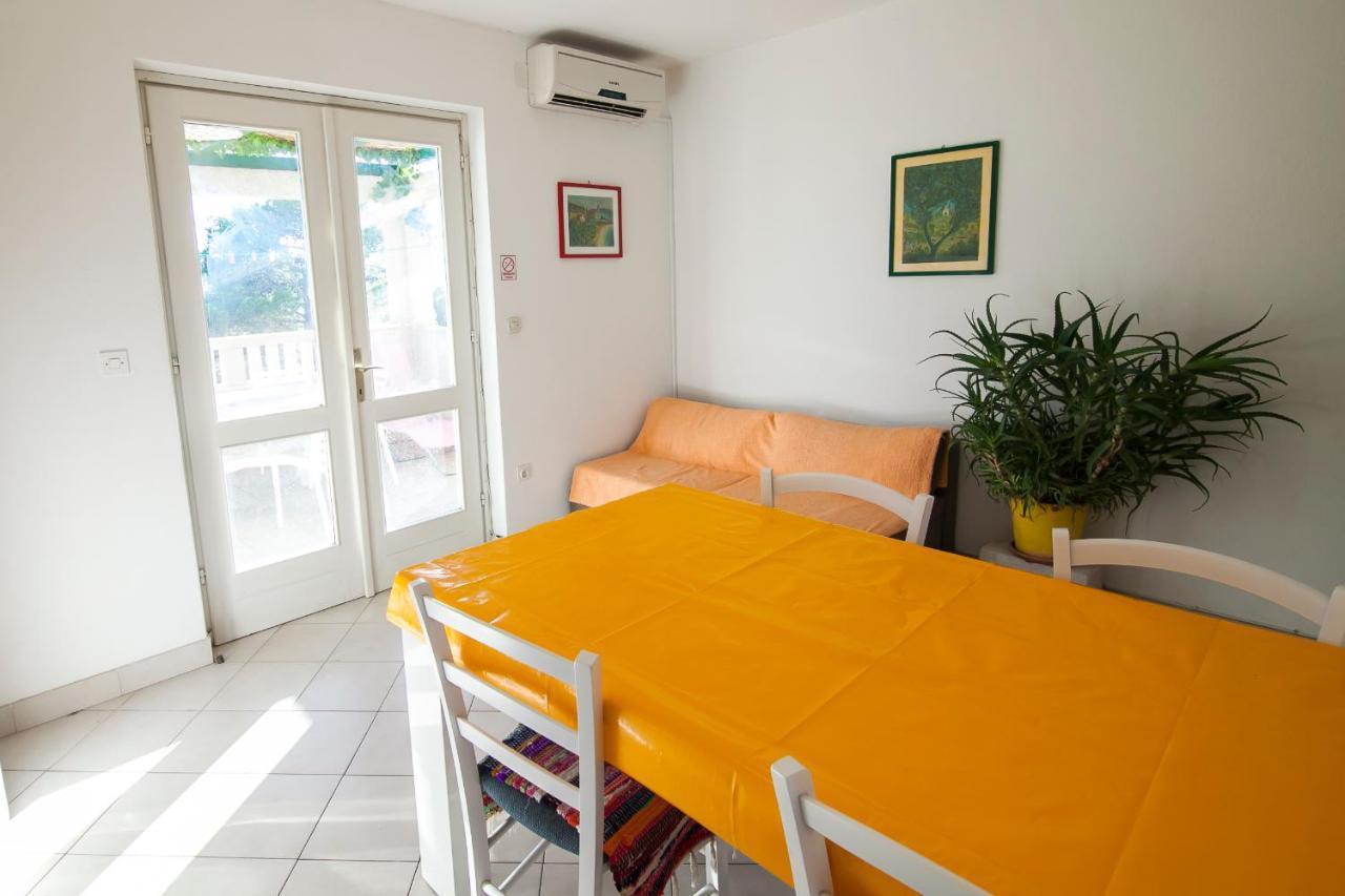 Apartments Radić Bol Zewnętrze zdjęcie