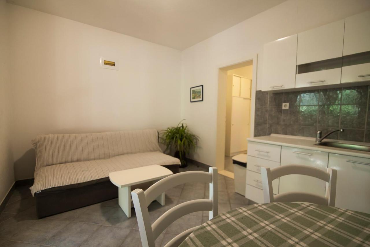 Apartments Radić Bol Zewnętrze zdjęcie