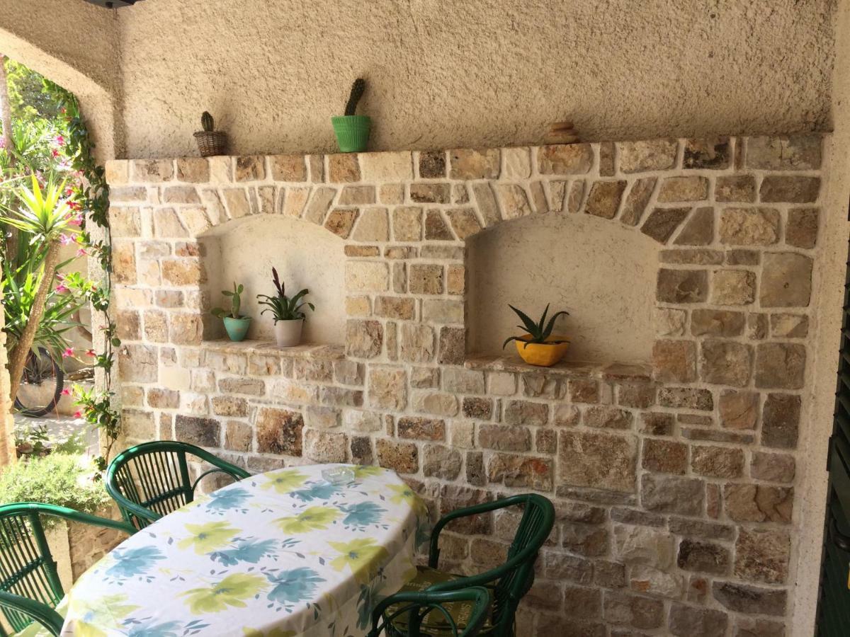 Apartments Radić Bol Zewnętrze zdjęcie