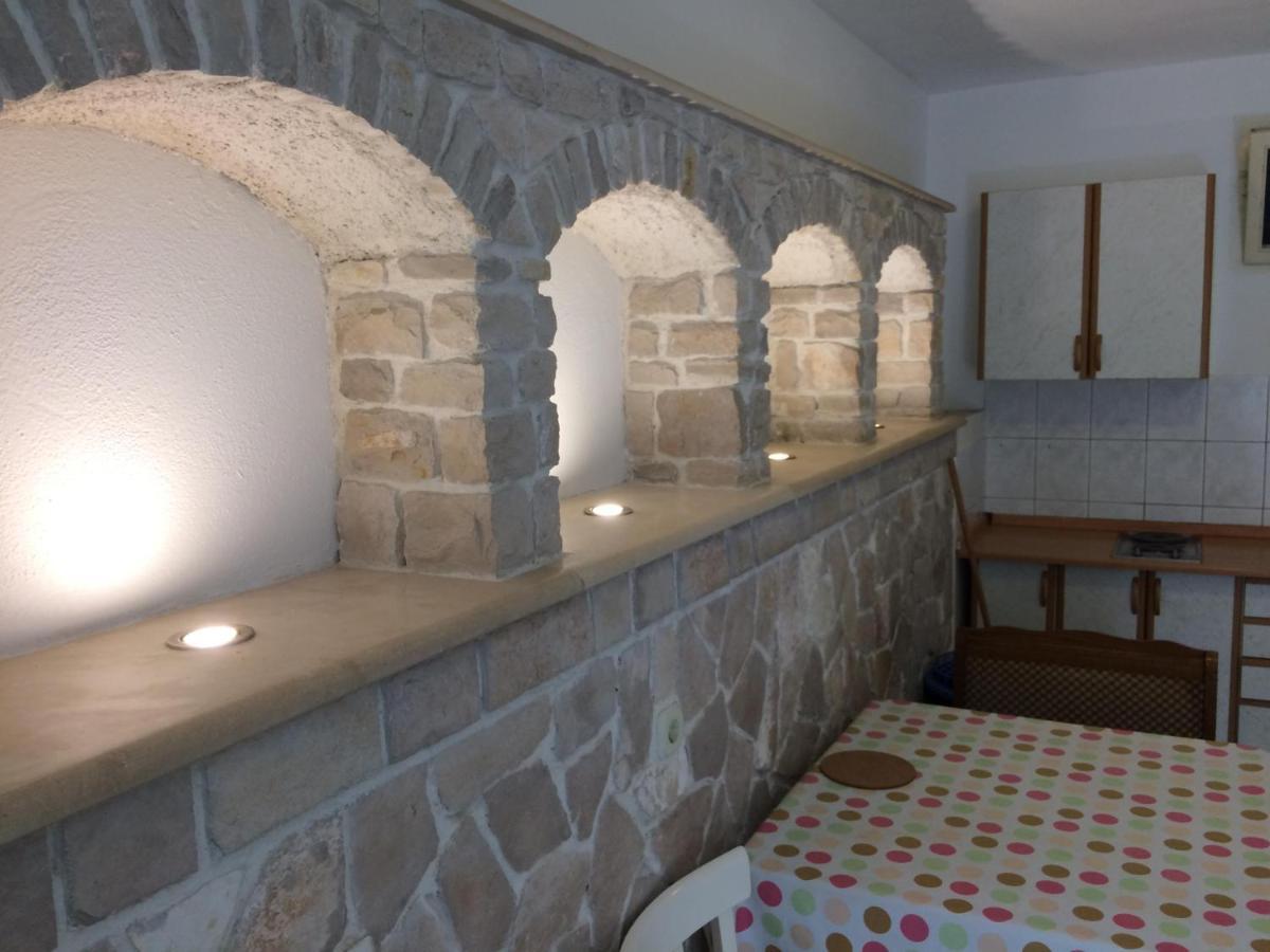 Apartments Radić Bol Zewnętrze zdjęcie